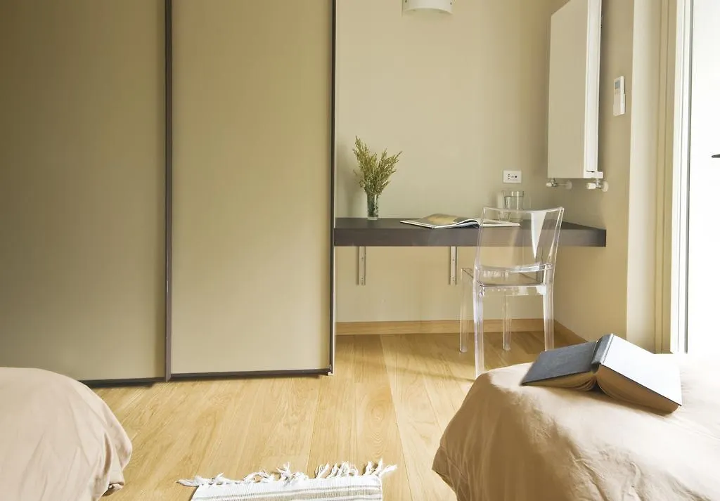 5 Luxury Laglio Apartments-By Italian Apartments Stylish, Executive, Contemporary, Ribolla Azzuro, Penthouse Italien