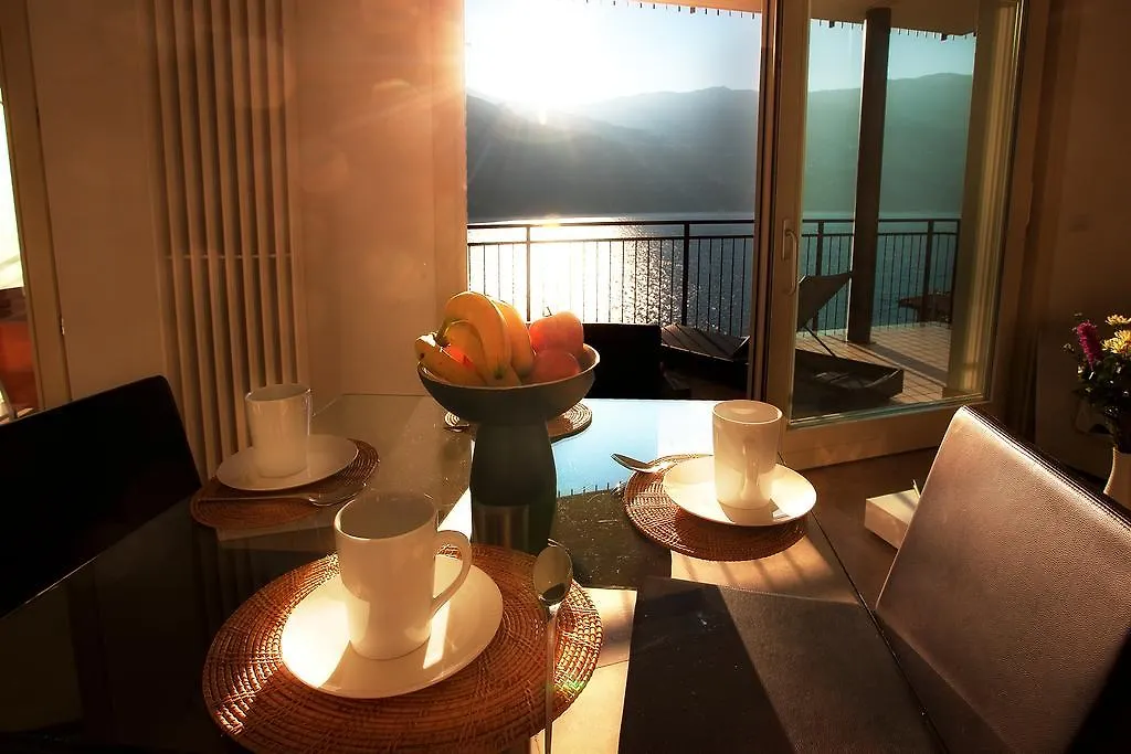 5 Luxury Laglio Apartments-By Italian Apartments Stylish, Executive, Contemporary, Ribolla Azzuro, Penthouse 0*,  Italien