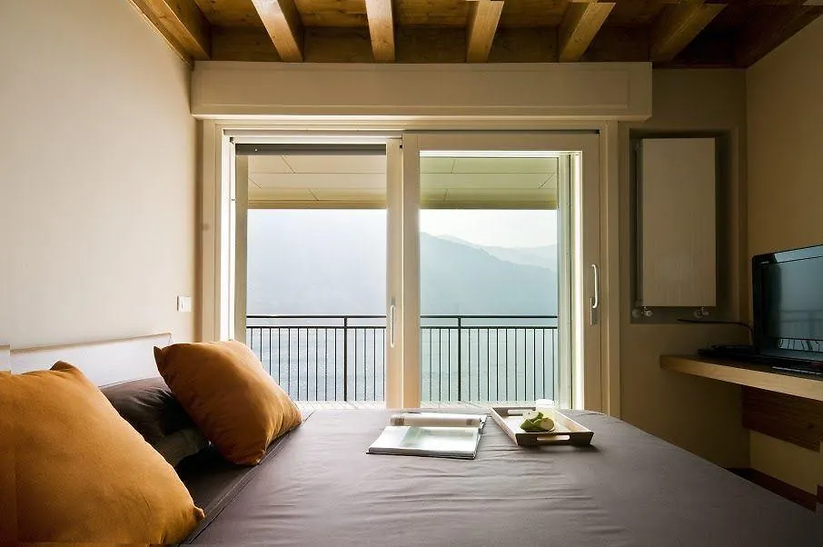 5 Luxury Laglio Apartments-By Italian Apartments Stylish, Executive, Contemporary, Ribolla Azzuro, Penthouse Italien