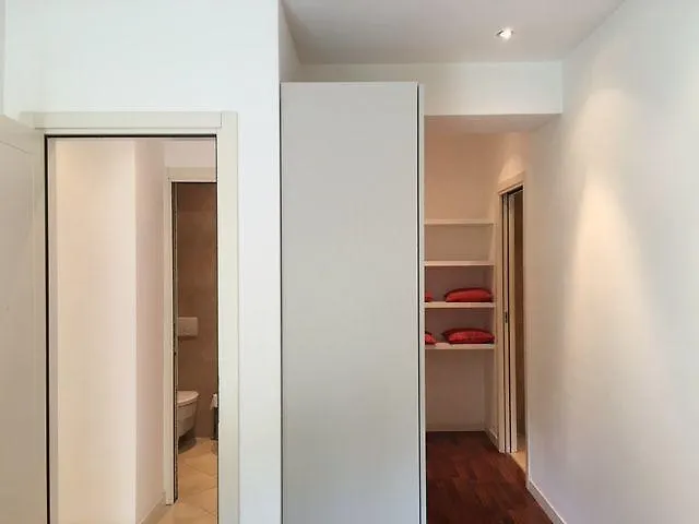 5 Luxury Laglio Apartments-By Italian Apartments Stylish, Executive, Contemporary, Ribolla Azzuro, Penthouse