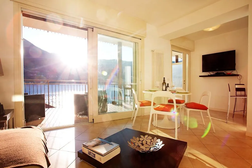 5 Luxury Laglio Apartments-By Italian Apartments Stylish, Executive, Contemporary, Ribolla Azzuro, Penthouse Италия