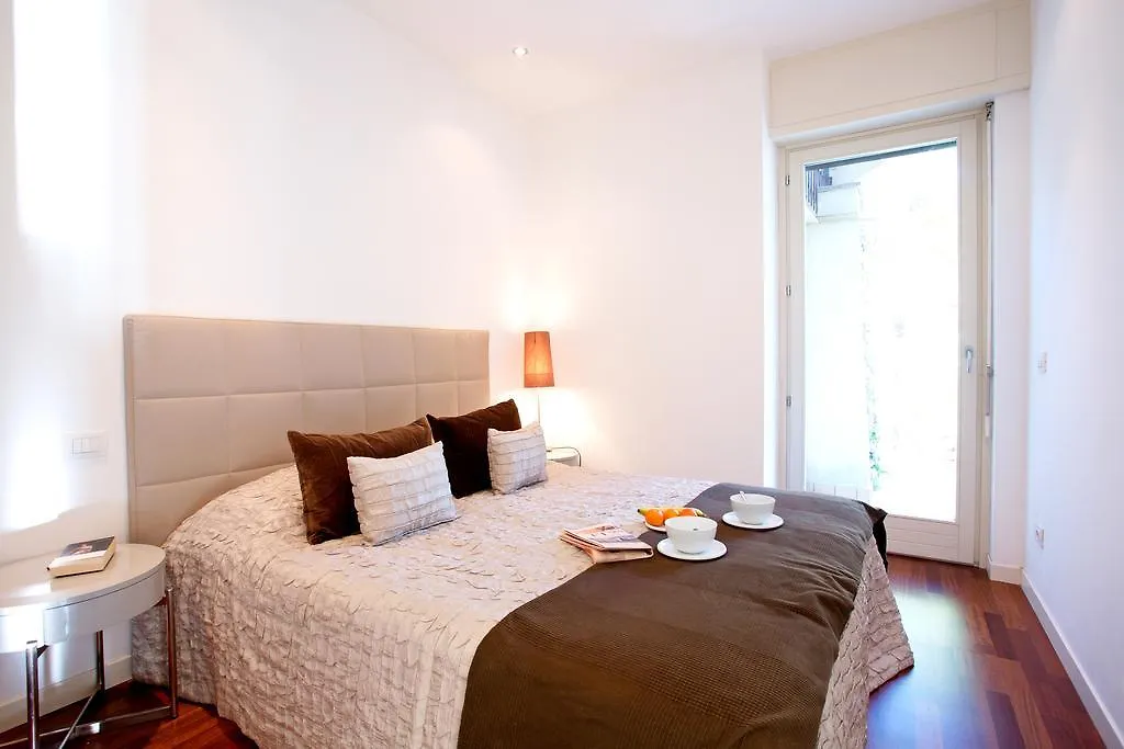 5 Luxury Laglio Apartments-By Italian Apartments Stylish, Executive, Contemporary, Ribolla Azzuro, Penthouse Italien
